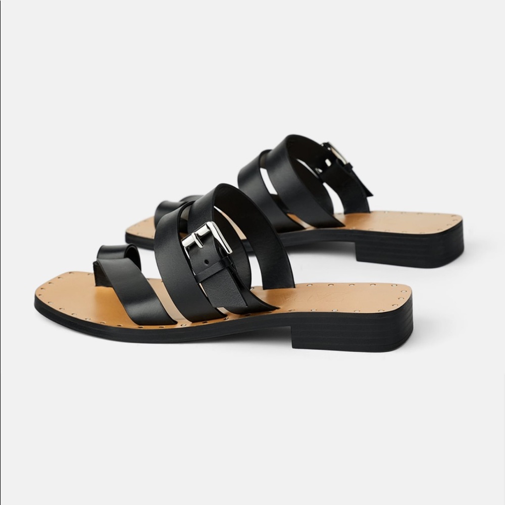 NWT’s Zara Leather Black Buckle Sandals 7.5 Flat 38 - Picture 3 of 6